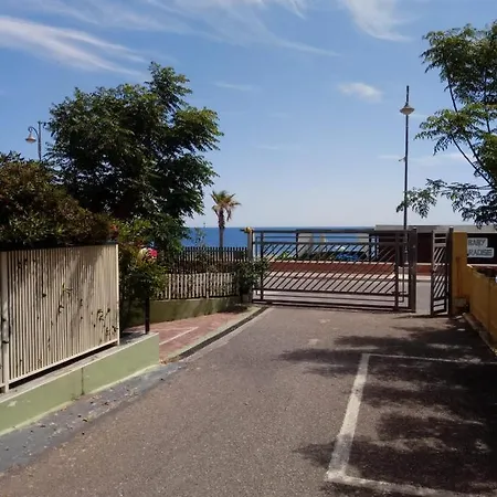Casa sul mare * Torretta (Calabria)